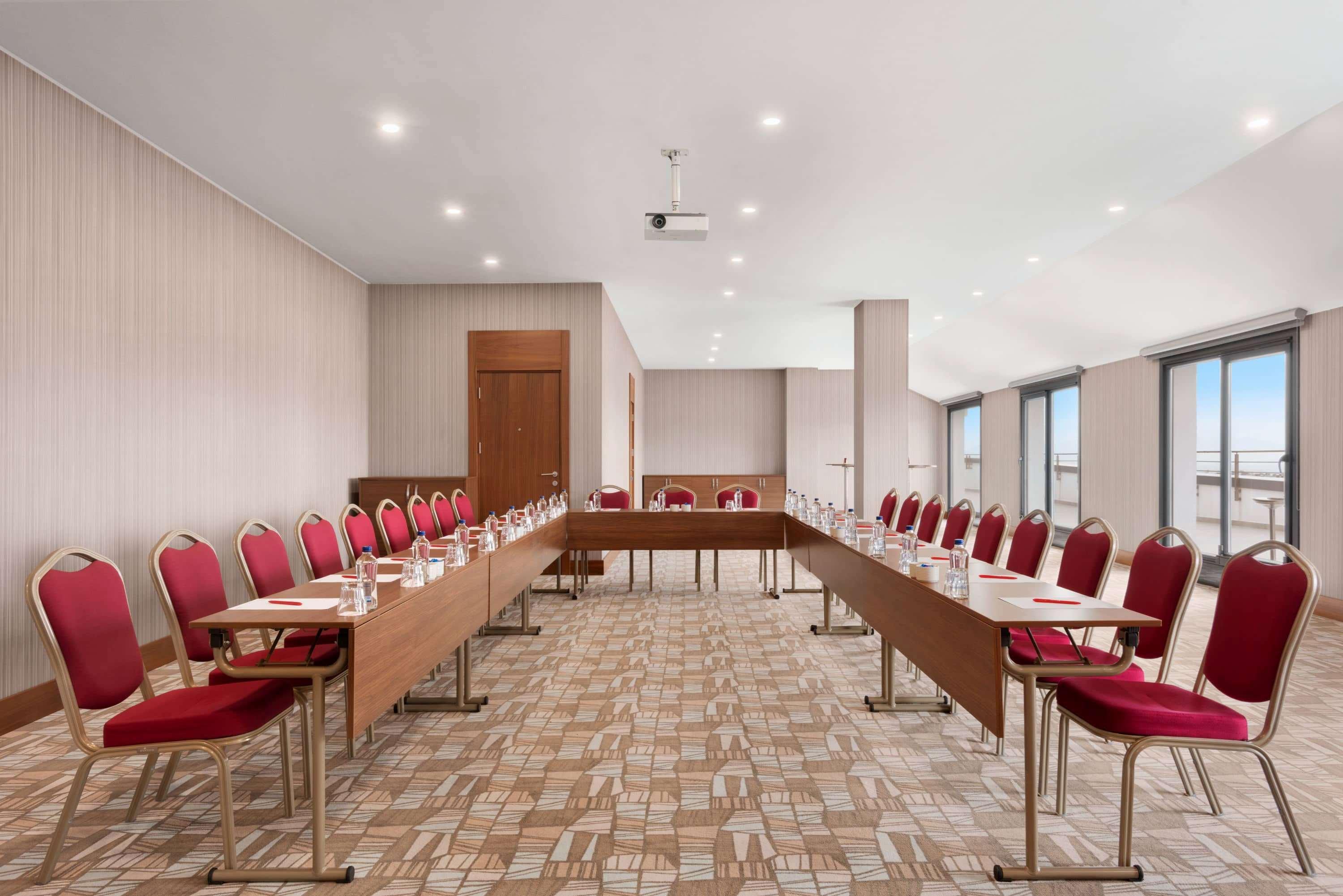 Ramada By Wyndham Sakarya Hendek Hotel Exterior photo